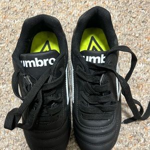 Like New Umbro Soccer Cleats